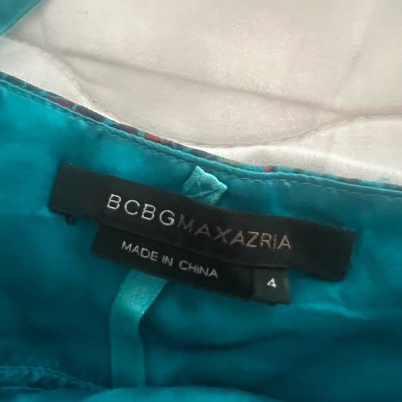 Beautiful vibrant dress - Picture 2 of 2